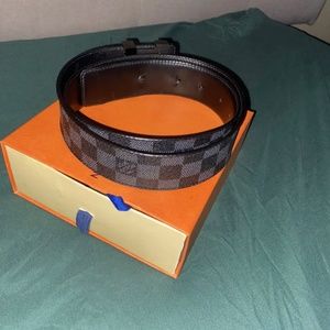 Men black louis vuitton belt size 34 waist
